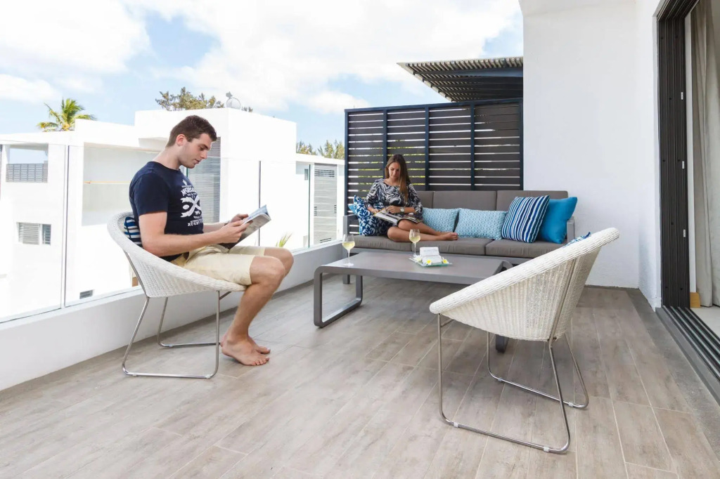 Latitude by Horizon Holidays