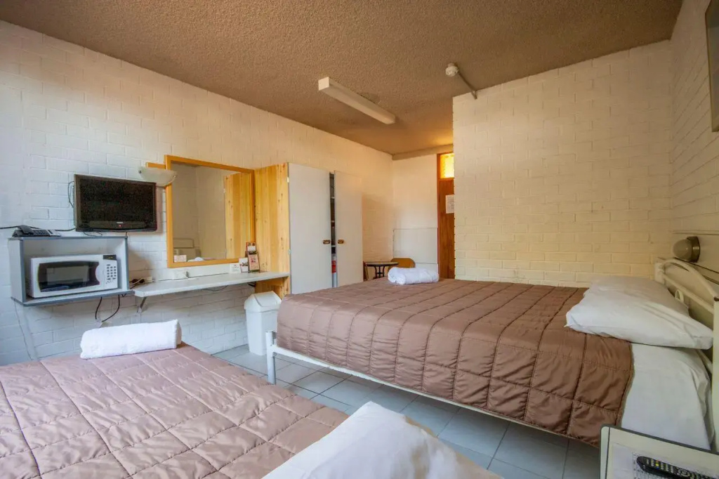 Marco Polo Motor Inn Sydney Hotel
