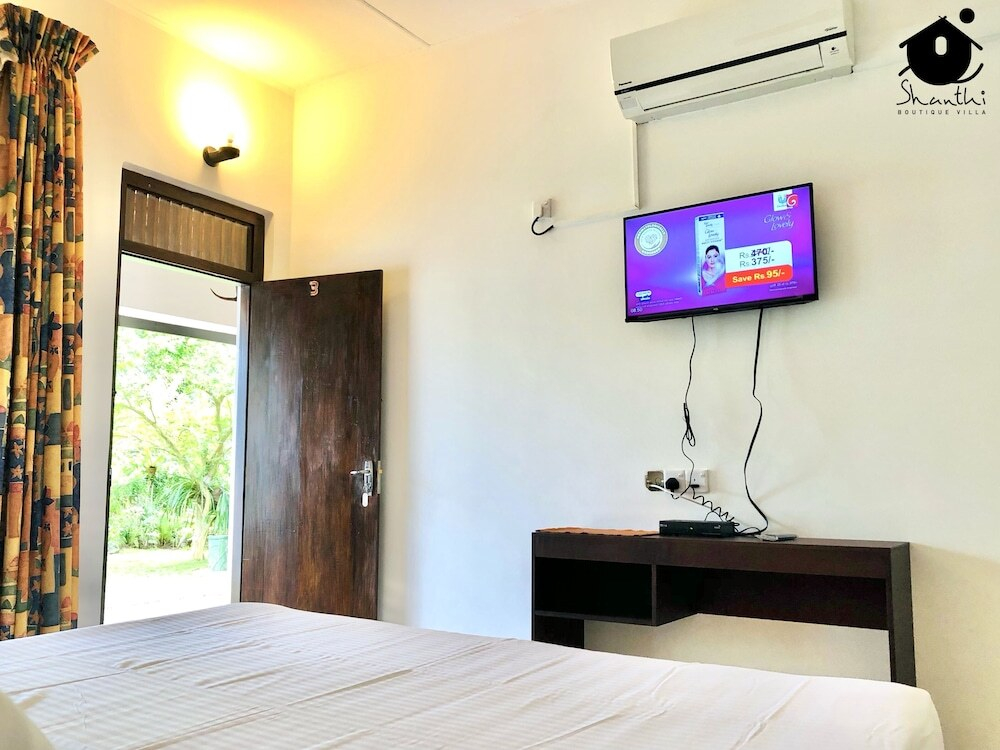 Shanthi Homestay