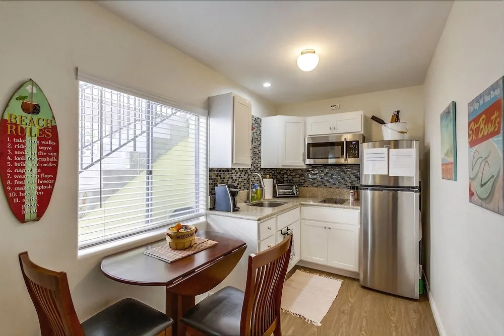 Roxy Beach House 1 1 Bedroom 1 Bathroom Condo