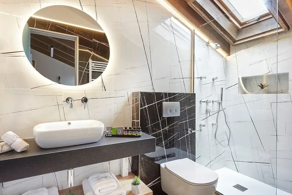 IALNA Boutique Hotel