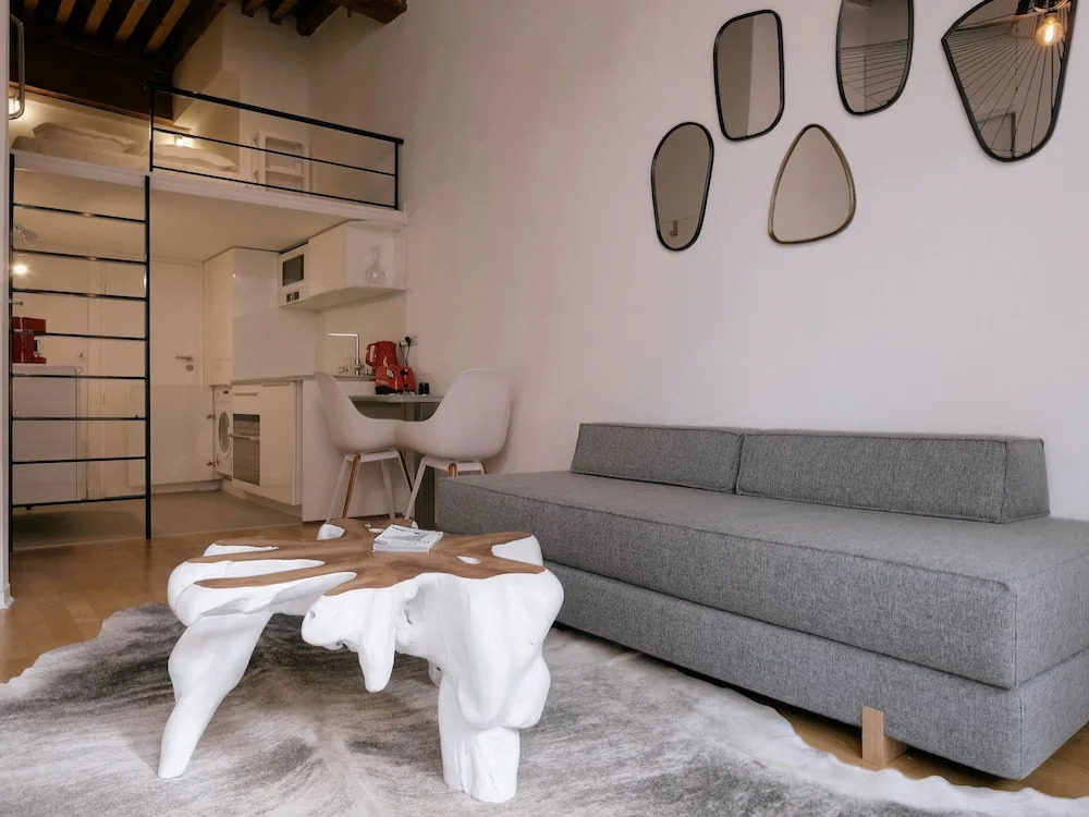 Honorê - Hôtel Pour Nomades Rêveurs - 58 Mercière
