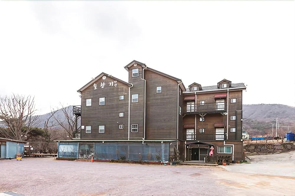 Gimhae Solfragrance Pension