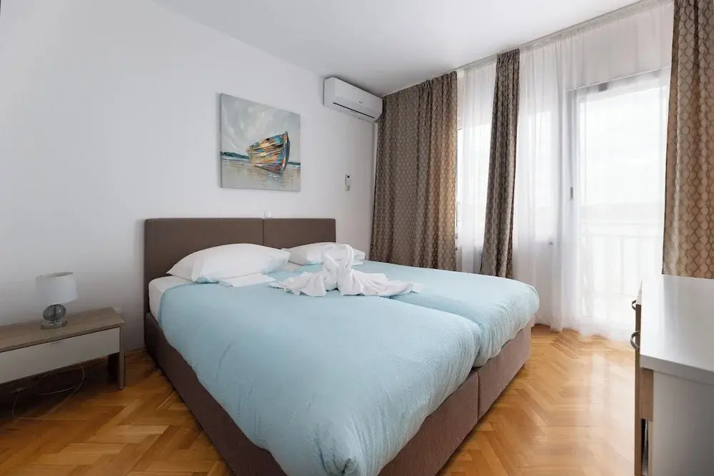 Apartments Ocrux