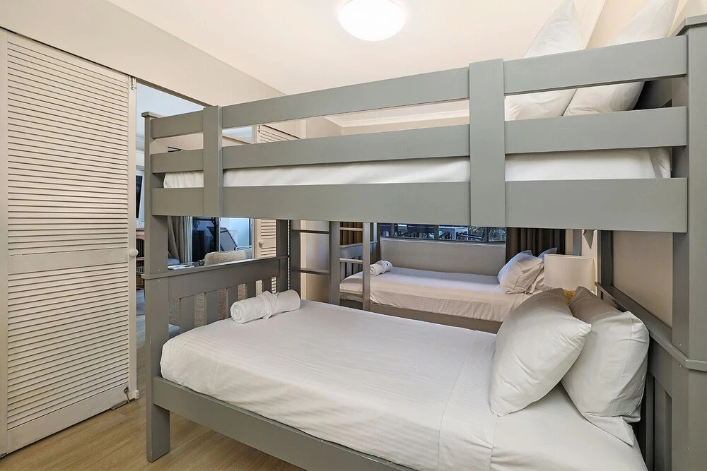 Spinnaker Apartments