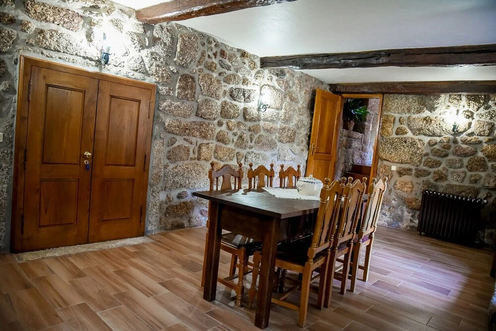 Rustic House with Swimming Pool, Vieira Minho by Izibookings