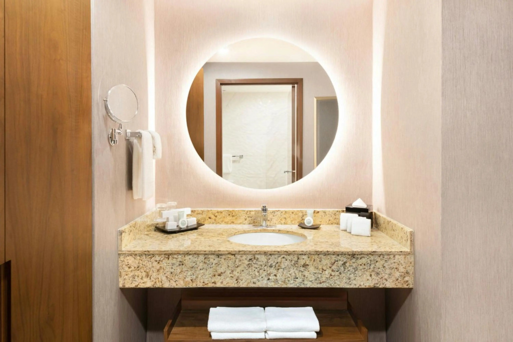 Courtyard by Marriott Mexico City Airport