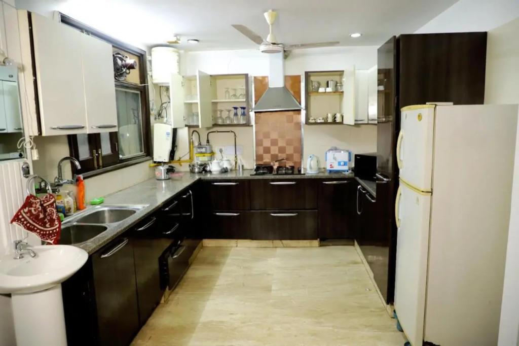 3bhk Fortune Homej-215 Saket Near Max Hospital,Dlf