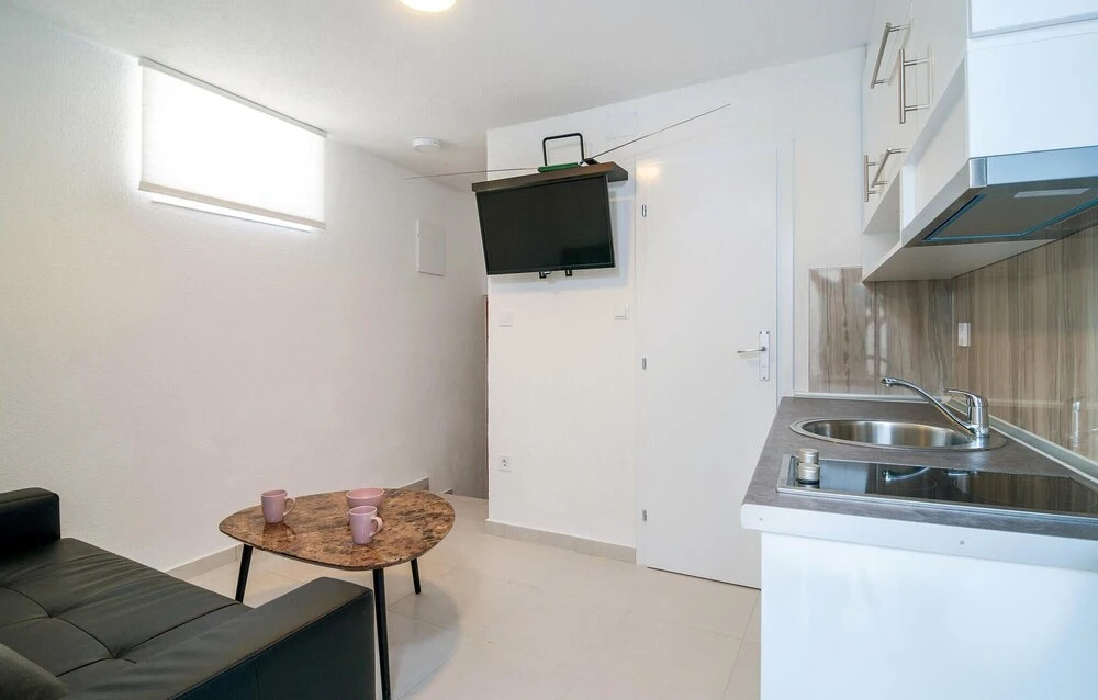 Amazing Home In Necujam