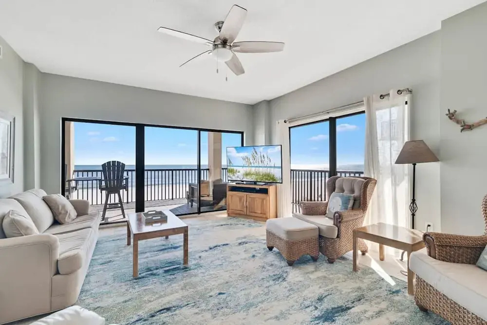 Palms 304 Beachfront 3BR 3BA Corner Condo