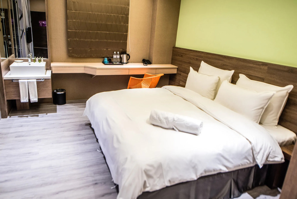 SIX FUKUN HOTEL
