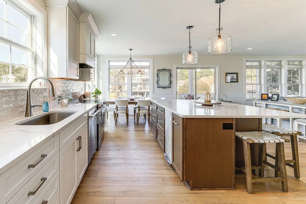 Family Friendly! Canal-front Gem in Bethany Beach