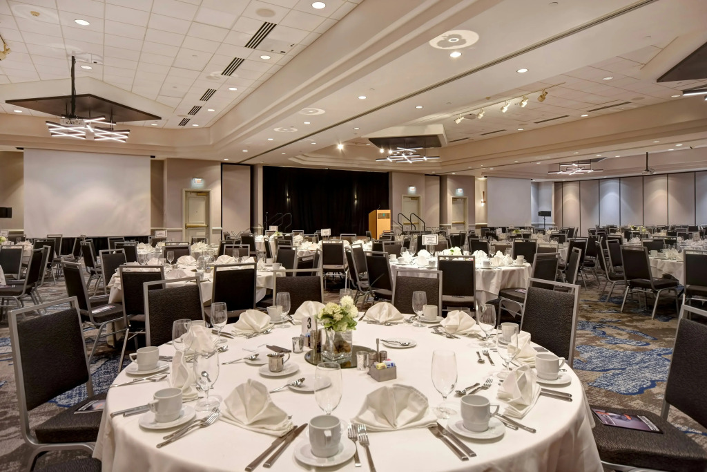 Отель Embassy Suites by Hilton Charleston