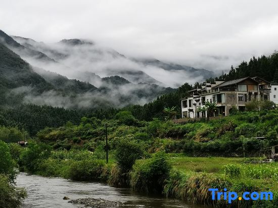 Zhiyuan. Wanwentang Homestay