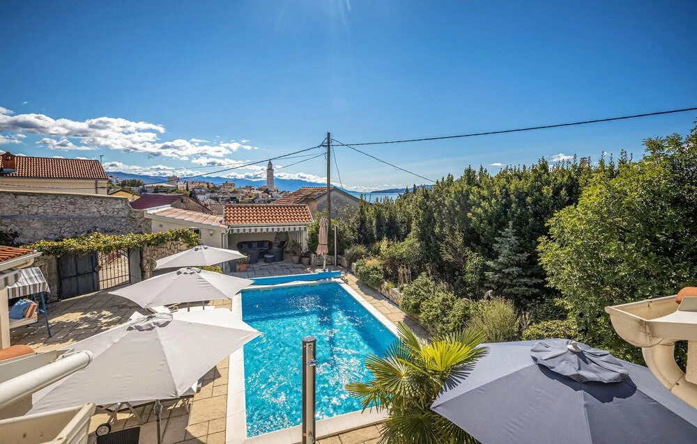 Nice Apartment in Novi Vinodolski With 1 Bedrooms, Wifi and Outdoor Swimming Pool