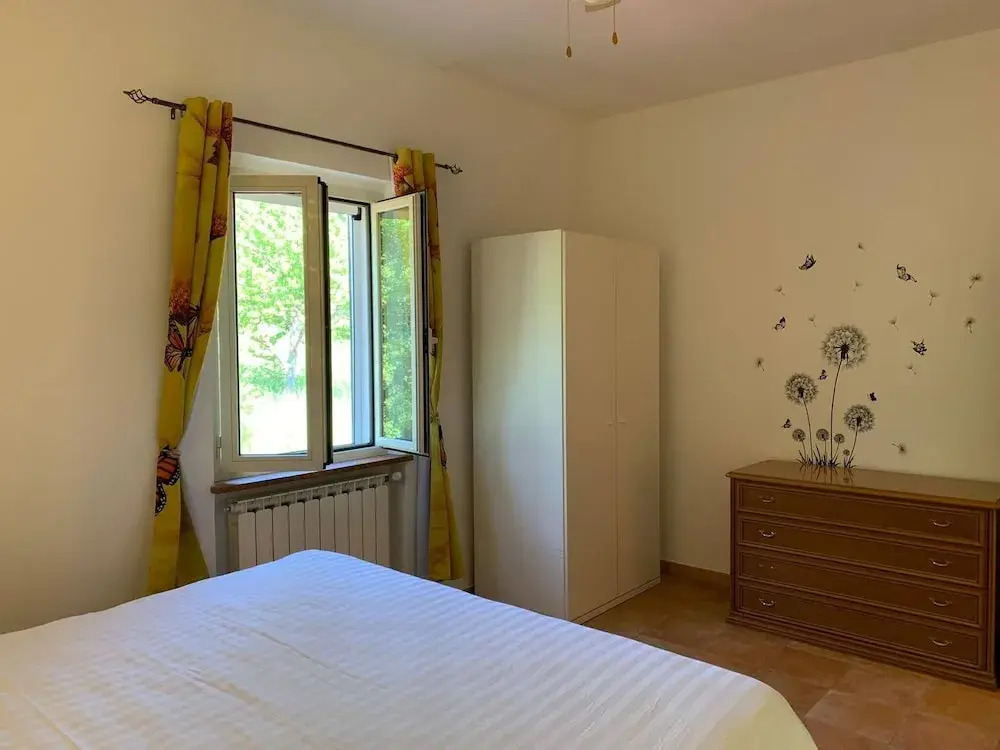 Vanessa, Suite on a High Hill in our Farm House, Near Gubbio