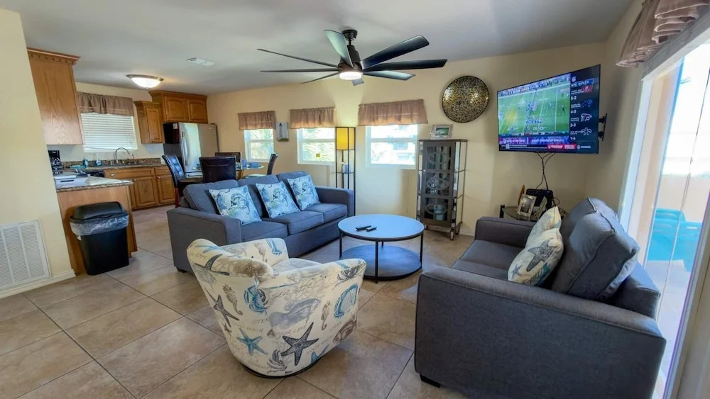 Pompano Beachview Home 4 Bedroom Home by RedAwning
