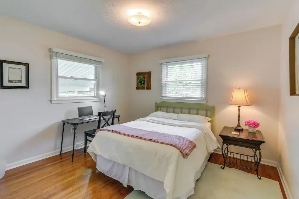 Pet-friendly Berryville Home: Walk to Main Street!