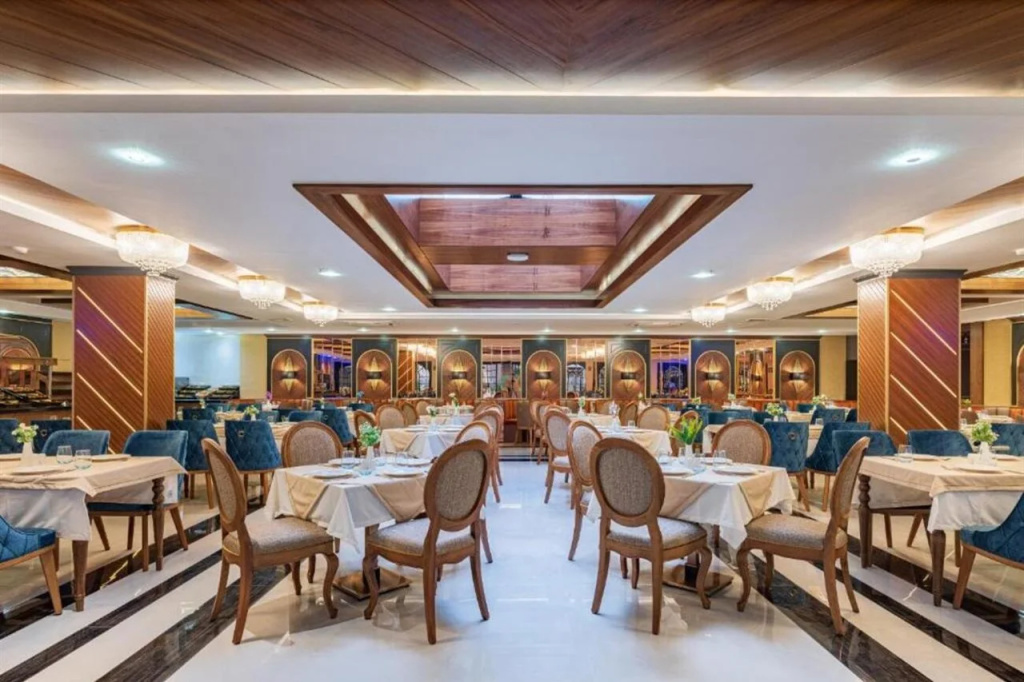 Отель Elysium Green Suites