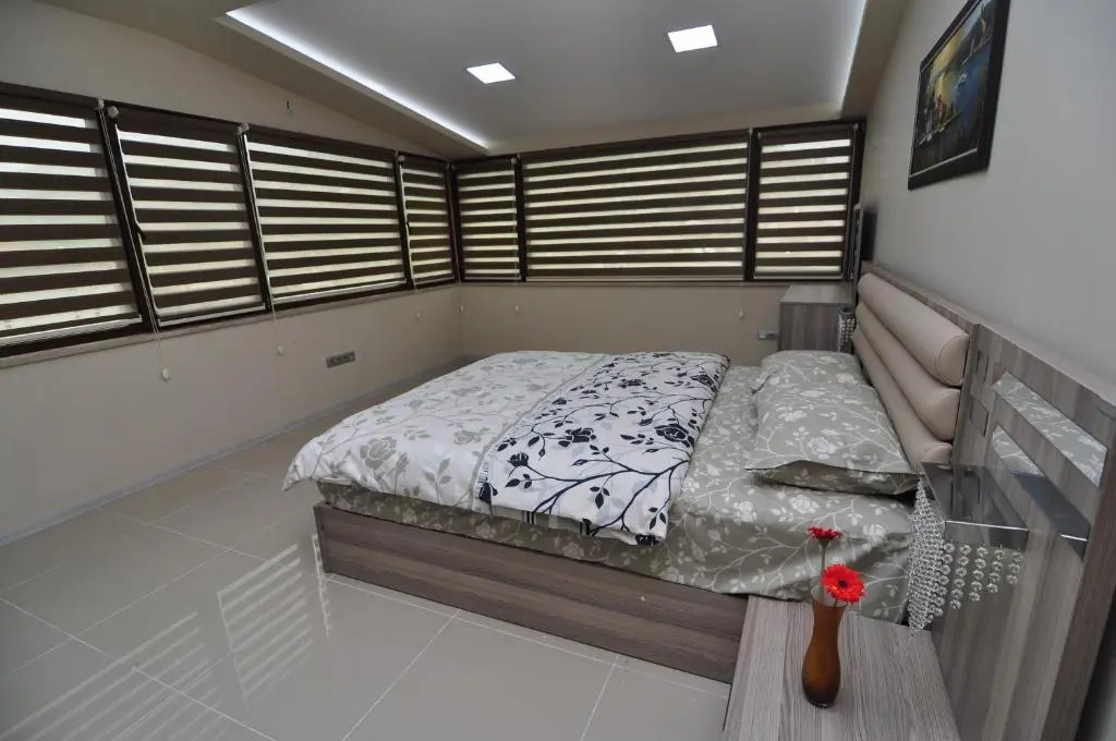 Dekar Apartments