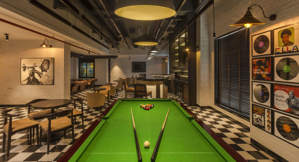 Lemon Tree Premier City Center Pune