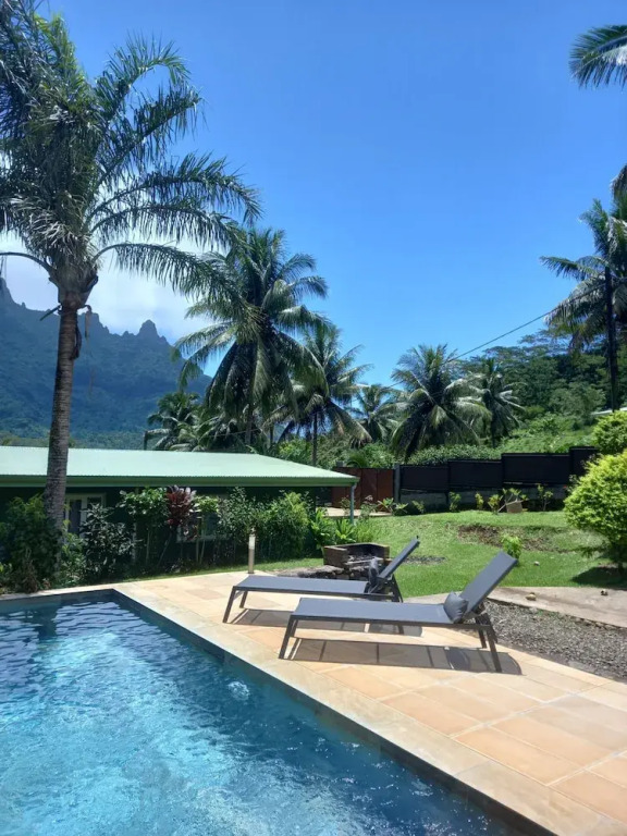 Moorea - Paopao Pool Mountain