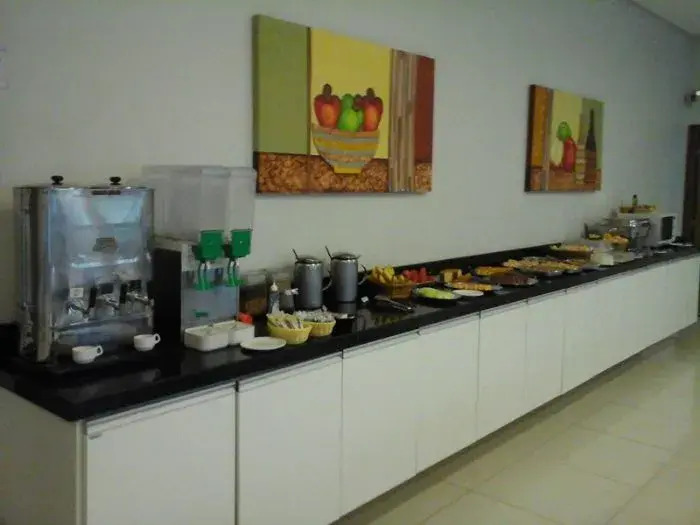 Gold Park Hotel .