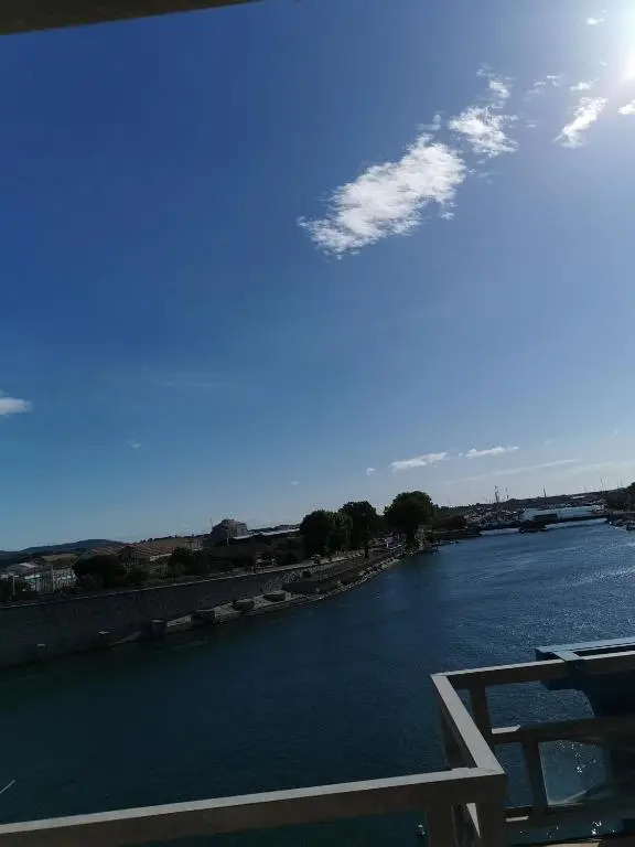 HéBERGEMENT 110 MèTRES CARRéS AVEC TERASSE
