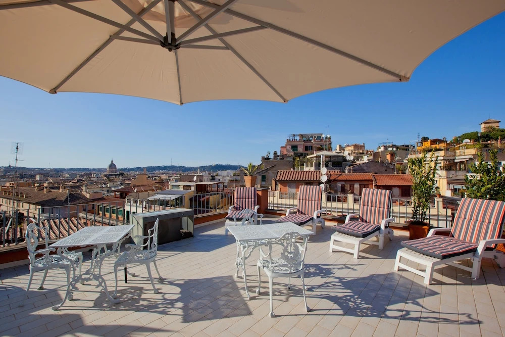 Centini Toni Suite Luxury Rooftop