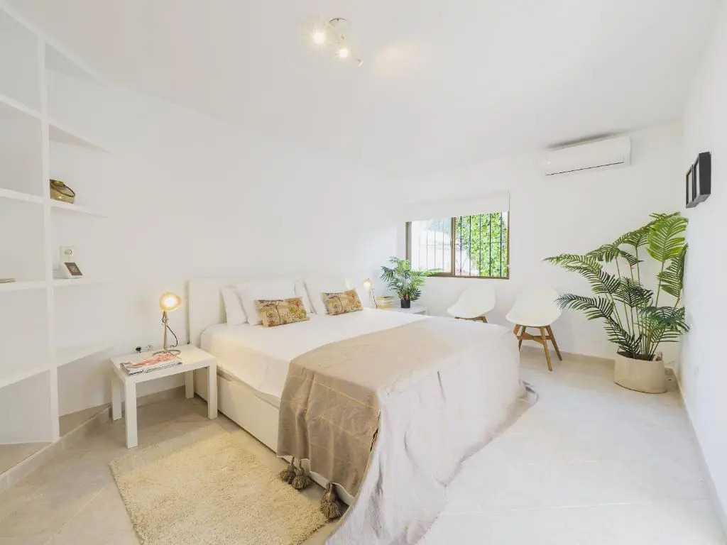 Cubo's Beach House Comfy Sun