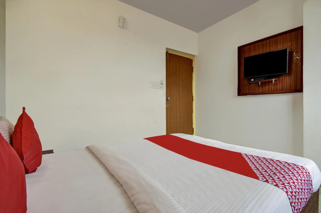 Hotel O K N Residency