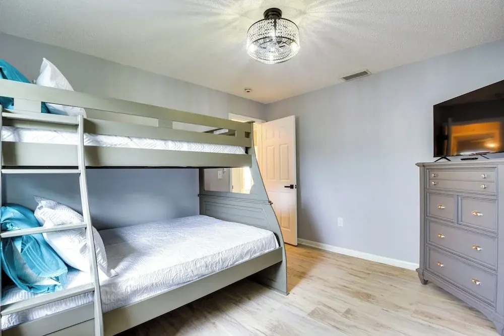 6 Mi to Beach: Bradenton Home w/ Private Pool