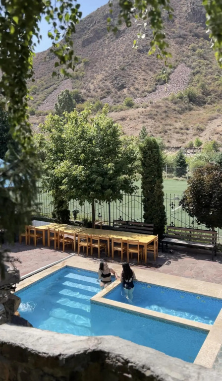 Mountain View Hot Spring Resort