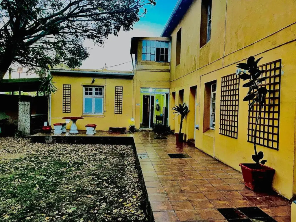 Jikeleza International Backpacker Lodge