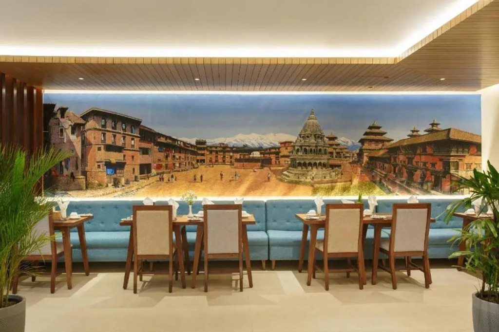 Hotel Thrive, A Tropical Courtyard