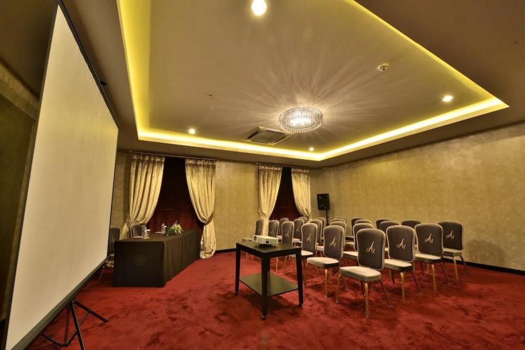 Amaroossa Cosmo Jakarta