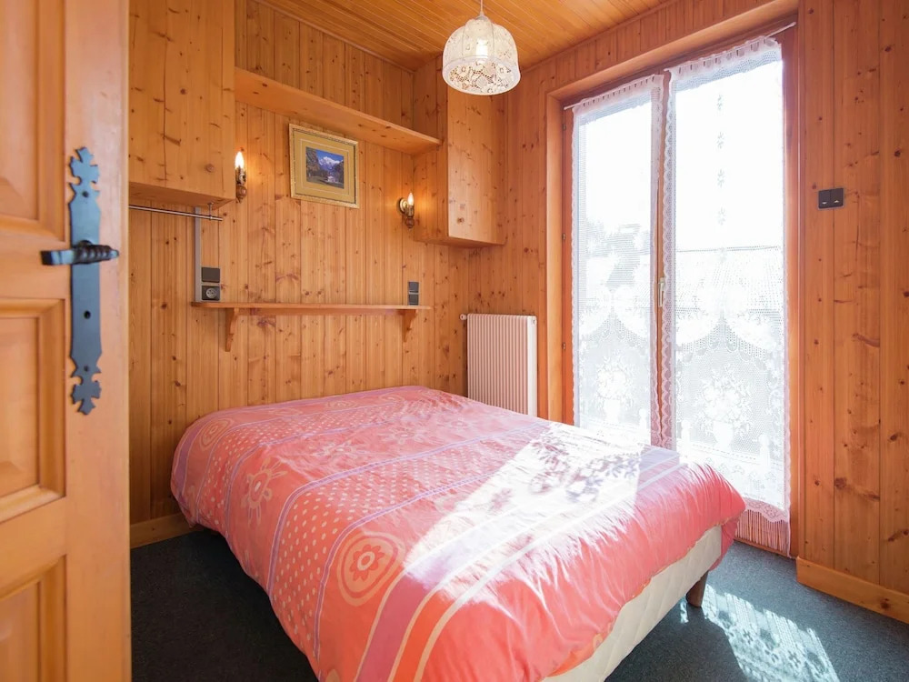 Rental for 14 People in Beautiful ski Area Between Mountains and Nature