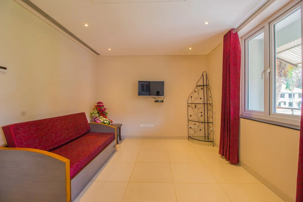 OYO 14986 Home Charming 1 BHK Miramar