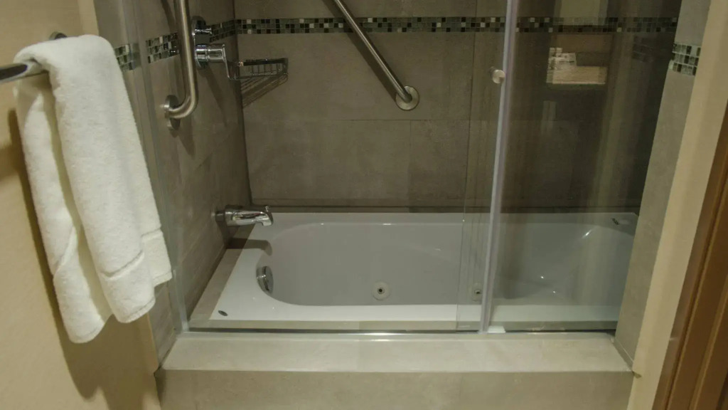Holiday Inn Express and Suites Celaya by IHG