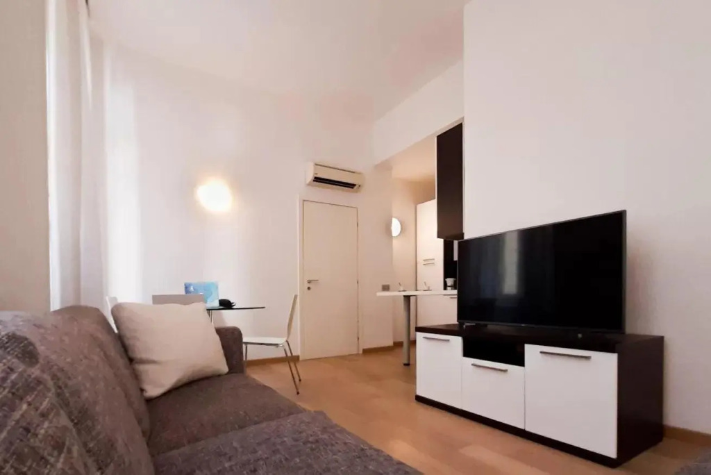 ALTIDO Contemporary 1BR apt near Santa Maria delle Grazie
