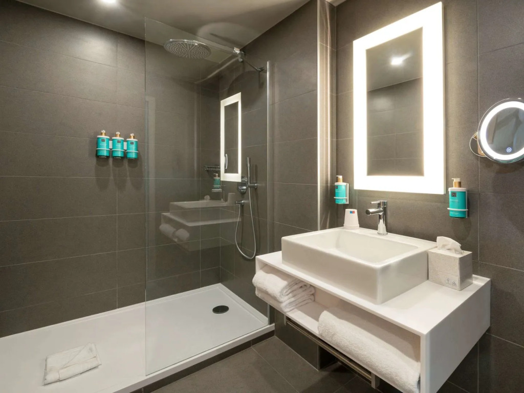 Отель Novotel Belleville Paris 20