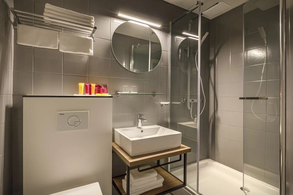 PLACES Hvar Hotel by Valamar