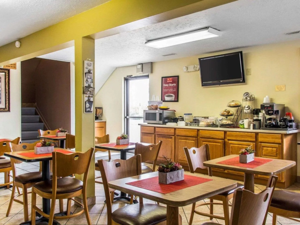 Studio 6 Limon, CO I 70