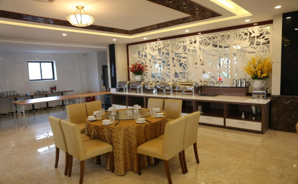 Ha Huy Hotel