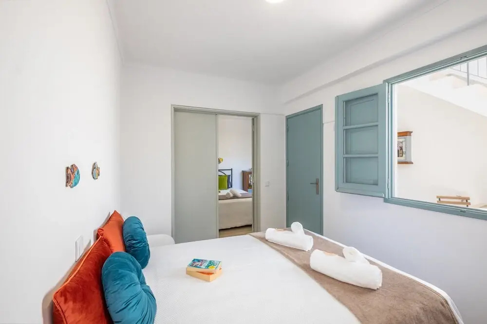 Townhouse Aqua