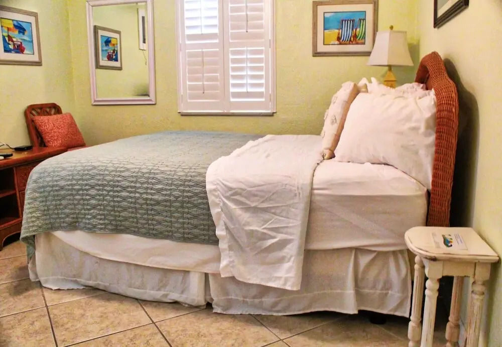 Coconut Grove Beach Resort Suites 1 to 8