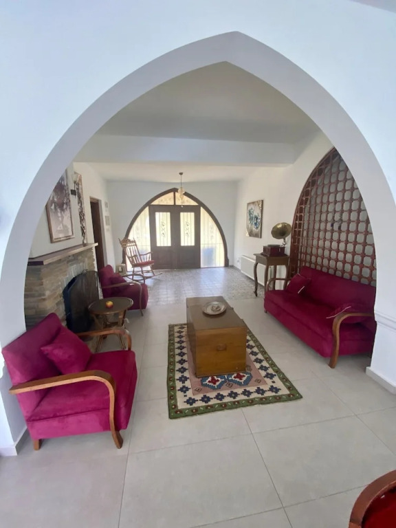 "villa She Ruz "