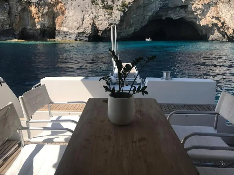 Motor yacht 45', 3 Cabins, 2 WC