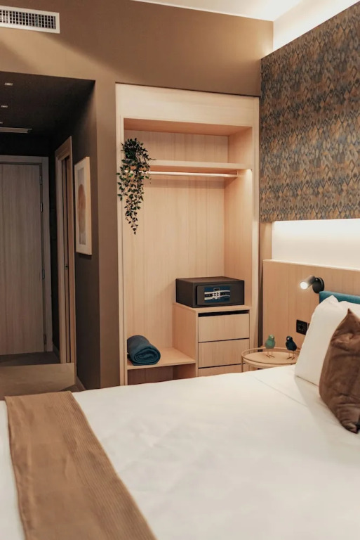 Lumia Hotel