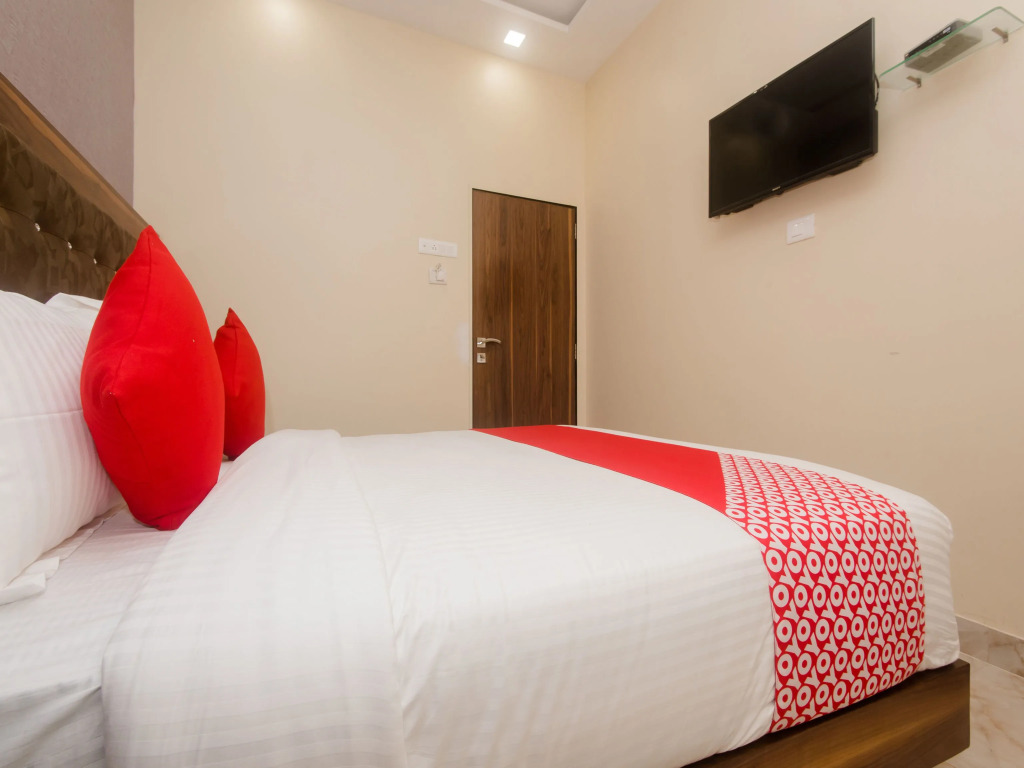 Hotel O Greenforest Near Airport Road Metro Station